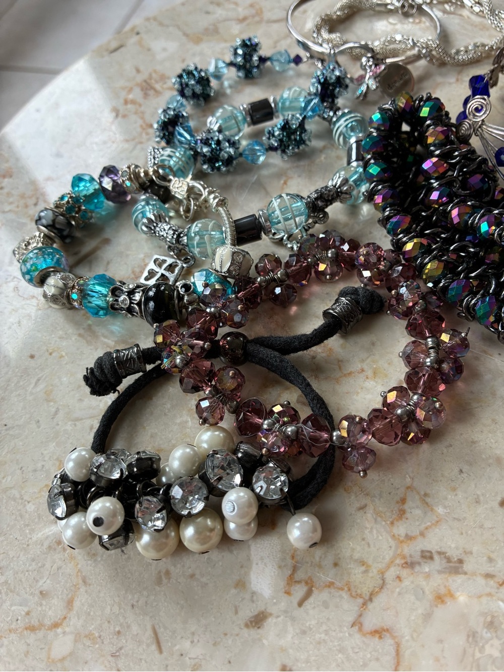 Bundle Of Bracelets, Vintage & Modern Mix - Picture 9 of 16